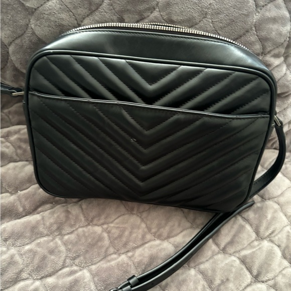 YSL pocket book practically brand new. used twice. No blemishes. - Picture 3 of 5